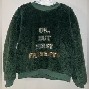Bluenotes’ Women’s Fluffy Green Christmas Sweater, Size M (fits true to size)